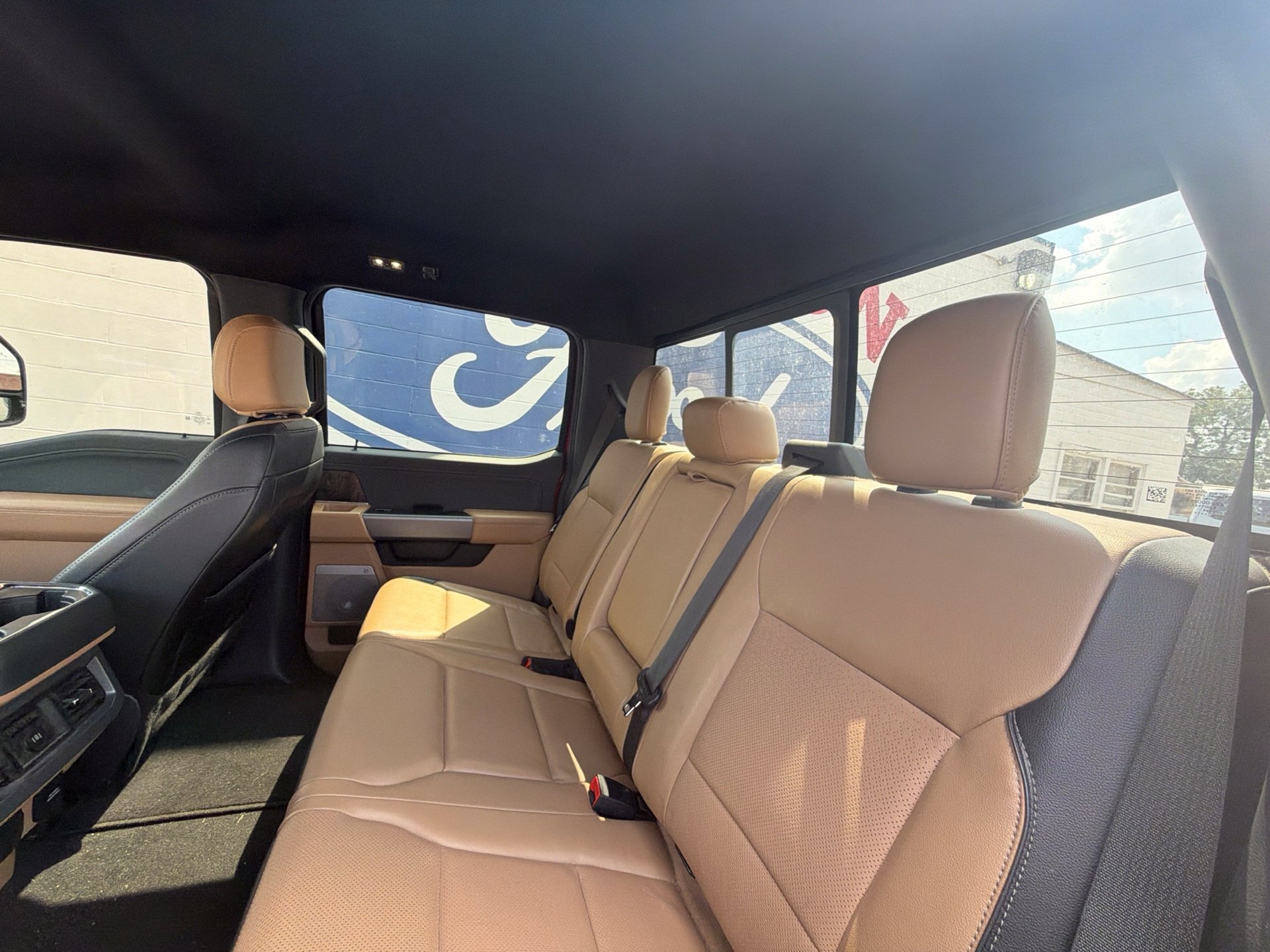 Used 2024 Ford F350 Lariat AWD/4WD image 10