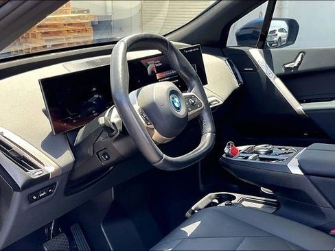 Used 2025 BMW iX xDrive50 w/ Convenience Package AWD/4WD image 13