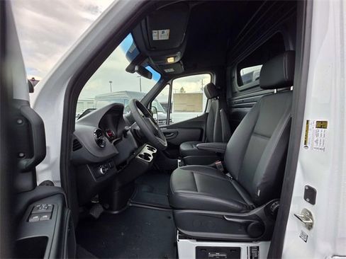 New 2025 Mercedes-Benz Sprinter 2500 image 7