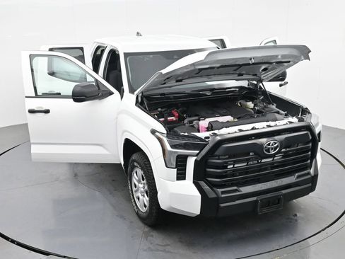 Used 2022 Toyota Tundra SR w/ SR Tow Package RWD image 37