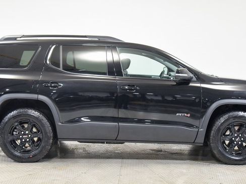 Used 2023 GMC Acadia AT4 image 12