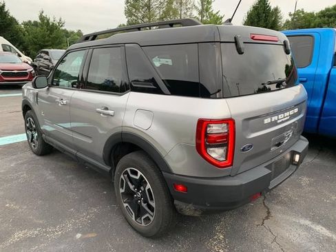Used 2023 Ford Bronco Sport Outer Banks w/ Tech Package AWD/4WD image 2