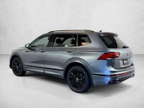 Used 2022 Volkswagen Tiguan SE R-Line FWD image 8