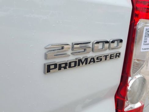 Used 2025 RAM ProMaster 2500 w/ Convenience Group image 25