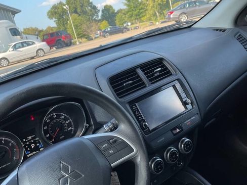 Used 2020 Mitsubishi Outlander Sport ES image 16