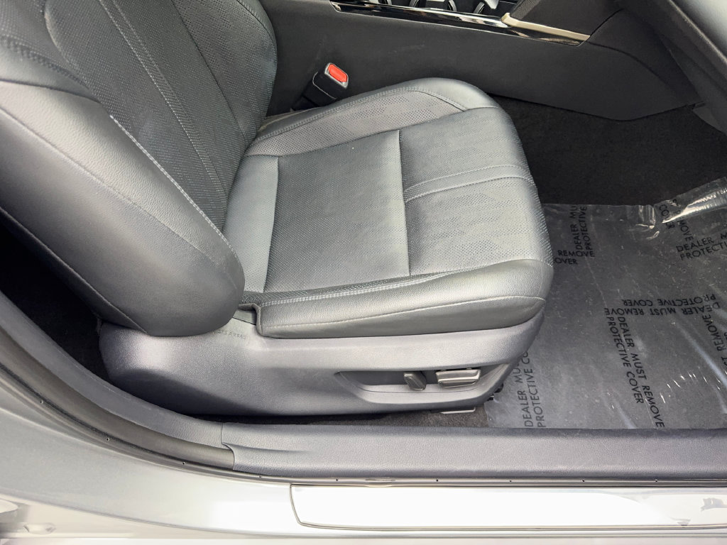 Used 2025 Toyota Camry XSE w/ Premium Package FWD image 46