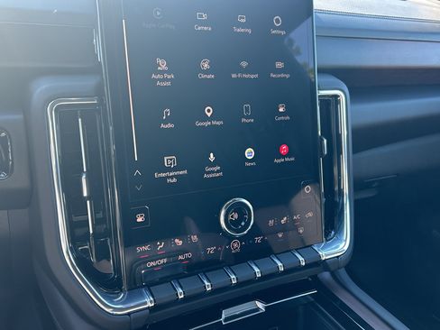 New 2026 GMC Yukon Denali w/ Denali Reserve Package AWD/4WD image 24