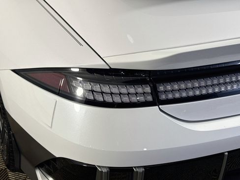 Used 2023 Hyundai Ioniq 6 SEL RWD image 36