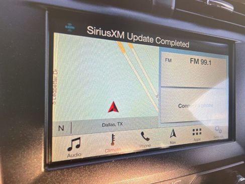 Used 2019 Ford Fusion SE image 12