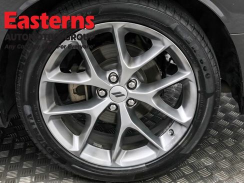 Used 2022 Dodge Challenger GT w/ Driver Convenience Group image 31