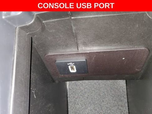 Used 2019 Ford Escape SE image 21