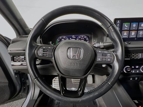 Used 2023 Honda Accord Sport image 18