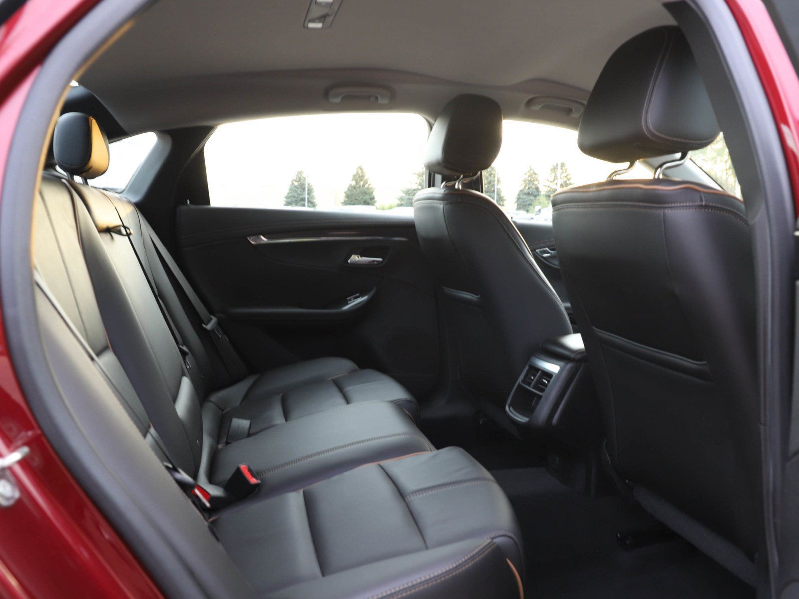Used 2016 Chevrolet Impala LTZ FWD image 12