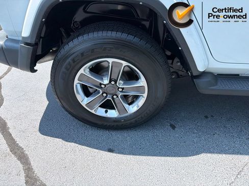 Certified 2022 Jeep Wrangler Unlimited Sahara AWD/4WD image 19