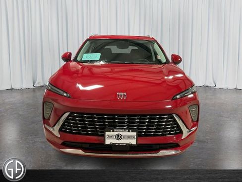 New 2025 Buick Envision Avenir image 2