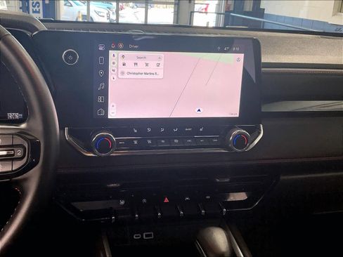 Used 2024 Chevrolet Colorado Z71 w/ Z71 Convenience Package 2 image 18