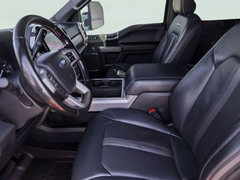 Used 2022 Ford F250 Platinum w/ FX4 Off-Road Package image 12