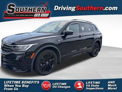 Used 2022 Volkswagen Tiguan SE R-Line AWD/4WD image 1