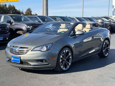 Used 2017 Buick Cascada Premium image 4