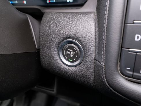 Used 2022 GMC Yukon Denali image 30