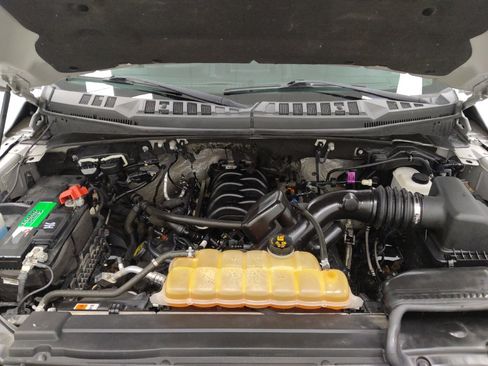 Used 2015 Ford F150 XLT AWD/4WD image 30