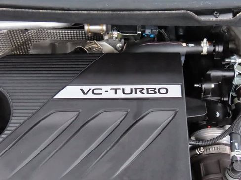 Used 2025 Nissan Rogue SL image 11