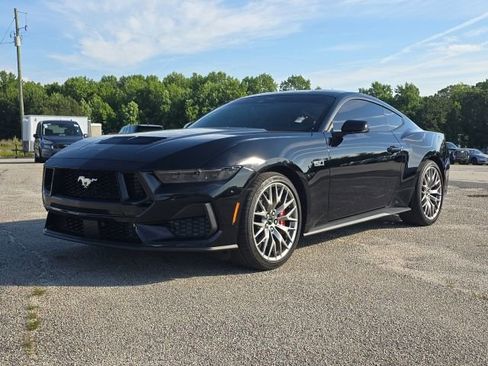 Used 2025 Ford Mustang GT Premium RWD image 1