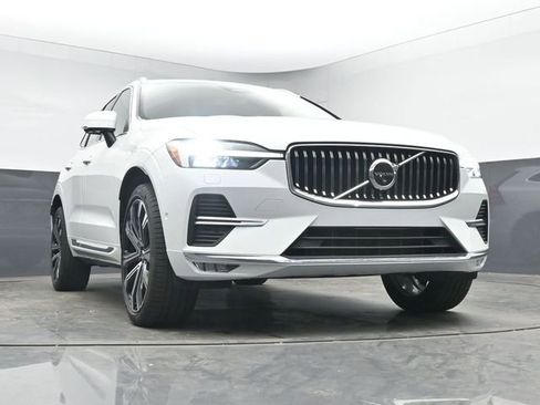 Used 2023 Volvo XC60 B5 Ultimate w/ Climate Package AWD/4WD image 15