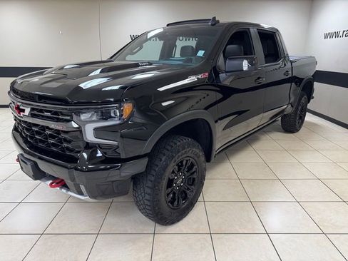 Used 2024 Chevrolet Silverado 1500 ZR2 w/ Technology Package AWD/4WD image 3