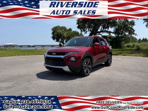 Used 2023 Chevrolet TrailBlazer LT FWD image 1