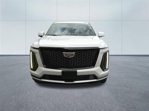 Used 2025 Cadillac Escalade Sport w/ LPO, ONYX Package image 5