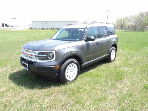 New 2025 Ford Bronco Sport Heritage image 2
