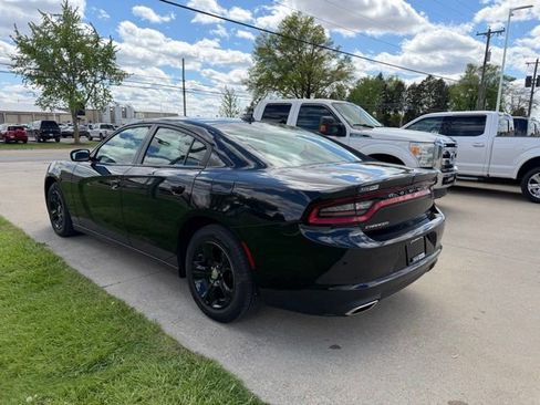 Used 2023 Dodge Charger SXT RWD image 6
