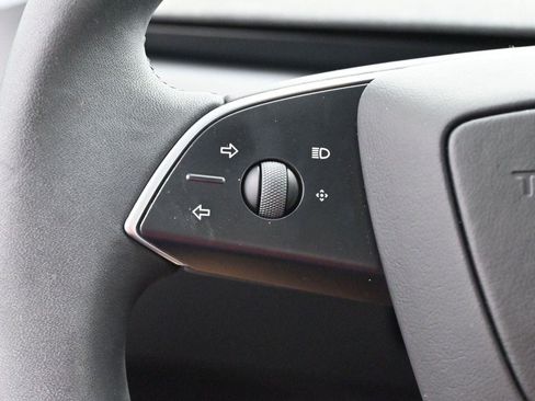 Used 2025 Tesla Model 3 Long Range RWD image 18