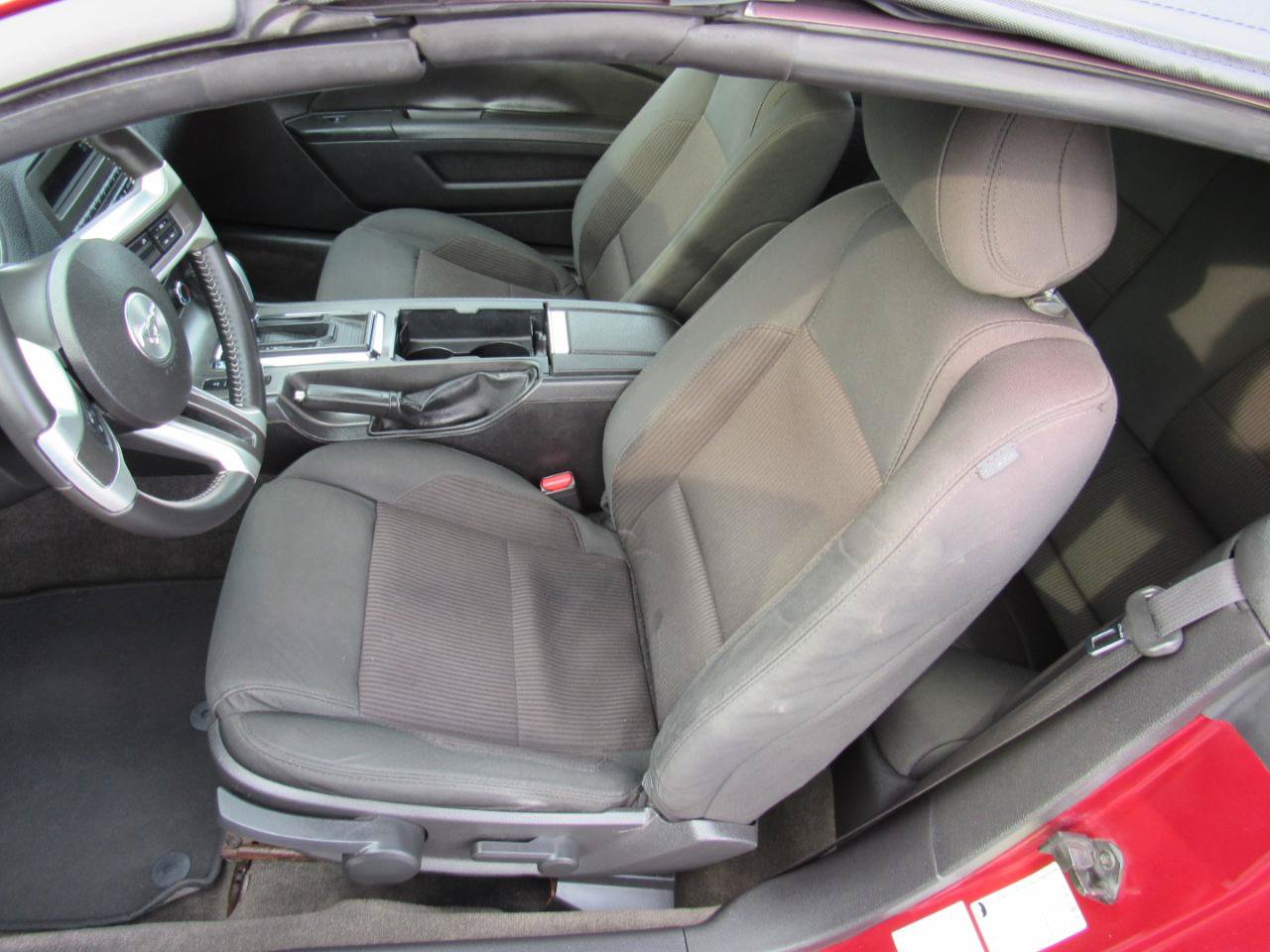 Used 2014 Ford Mustang Convertible RWD image 14
