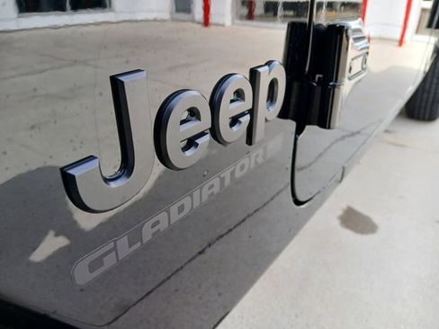 New 2026 Jeep Gladiator Sport image 30