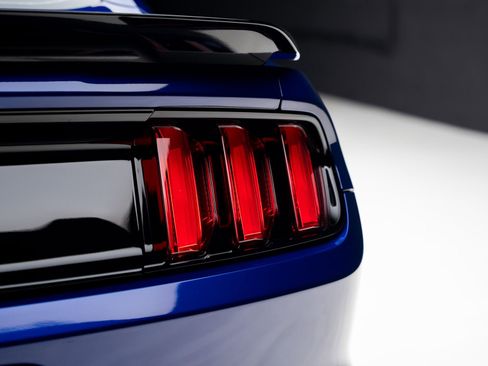 Used 2016 Ford Mustang Shelby GT350 w/ Track Package RWD image 30