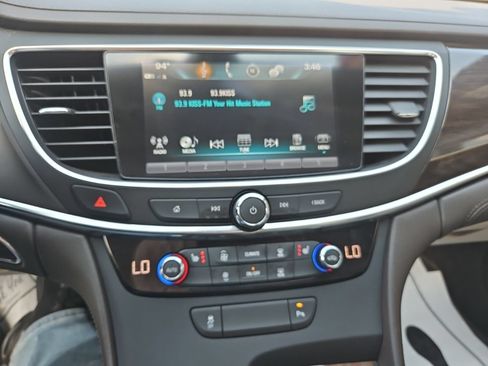 Used 2018 Buick LaCrosse Essence FWD image 23