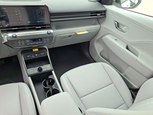 New 2026 Hyundai Kona SEL Premium AWD/4WD image 11