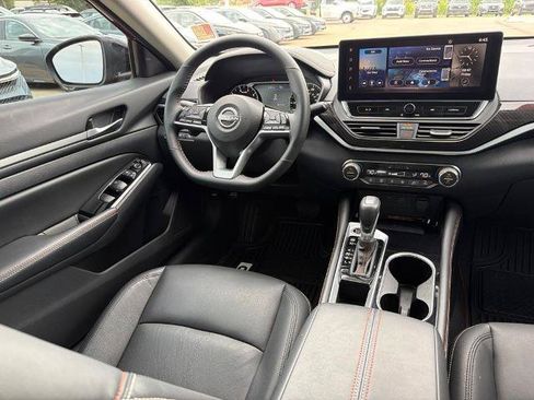 Certified 2025 Nissan Altima 2.5 SR w/ SR Premium Package FWD image 23