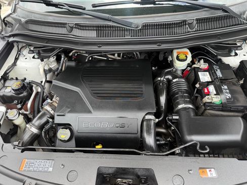 Used 2017 Ford Explorer Sport w/ Equipment Group 401A AWD/4WD image 4