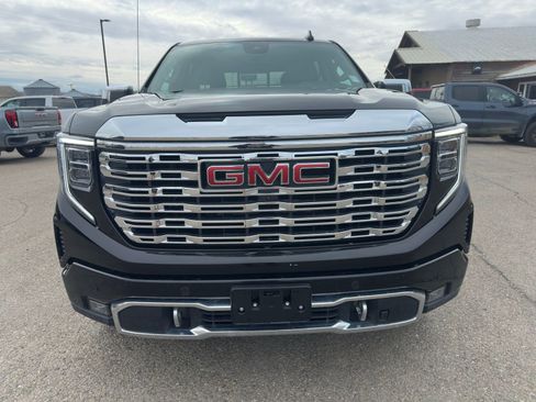 Used 2024 GMC Sierra 1500 Denali w/ Denali Reserve Package AWD/4WD image 2