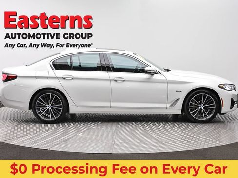 Used 2023 BMW 530e xDrive w/ Convenience Package AWD/4WD image 4