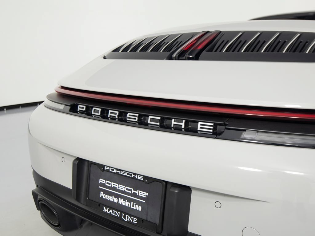 Certified 2025 Porsche 911 Carrera RWD image 47