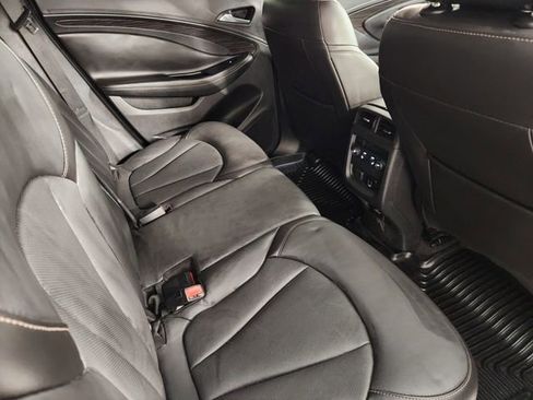 Used 2017 Buick Envision Premium image 28
