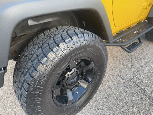 Used 2011 Jeep Wrangler Sport image 39