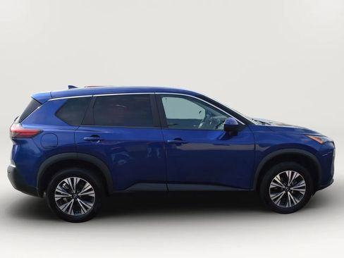 Used 2023 Nissan Rogue SV FWD image 11
