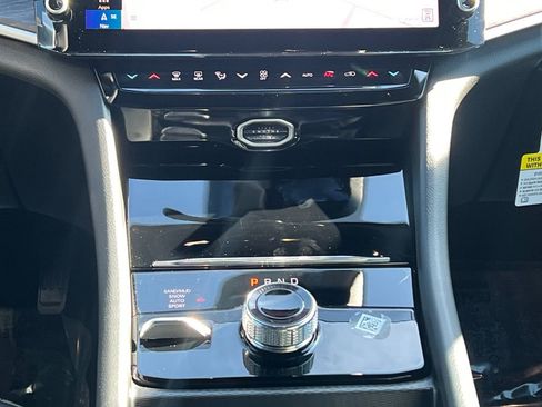 New 2026 Jeep Grand Cherokee Limited image 15