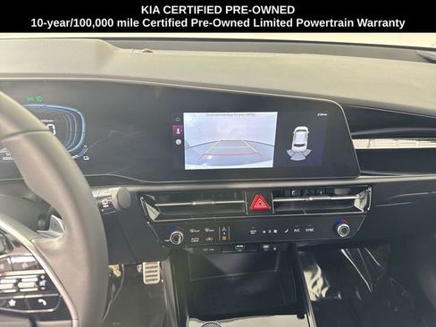 Certified 2025 Kia Niro EX Touring image 7