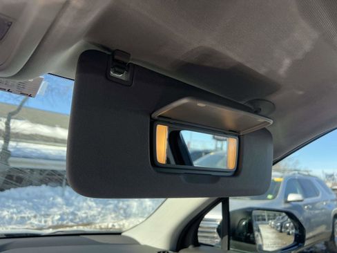 Used 2025 Chevrolet Blazer LT w/ Convenience Package image 32